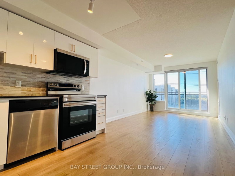 811 - 370 Highway 7 E
