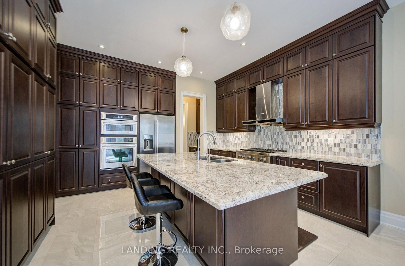 57 Strawbridge Farm Drive • Aurora, ON photo 15
