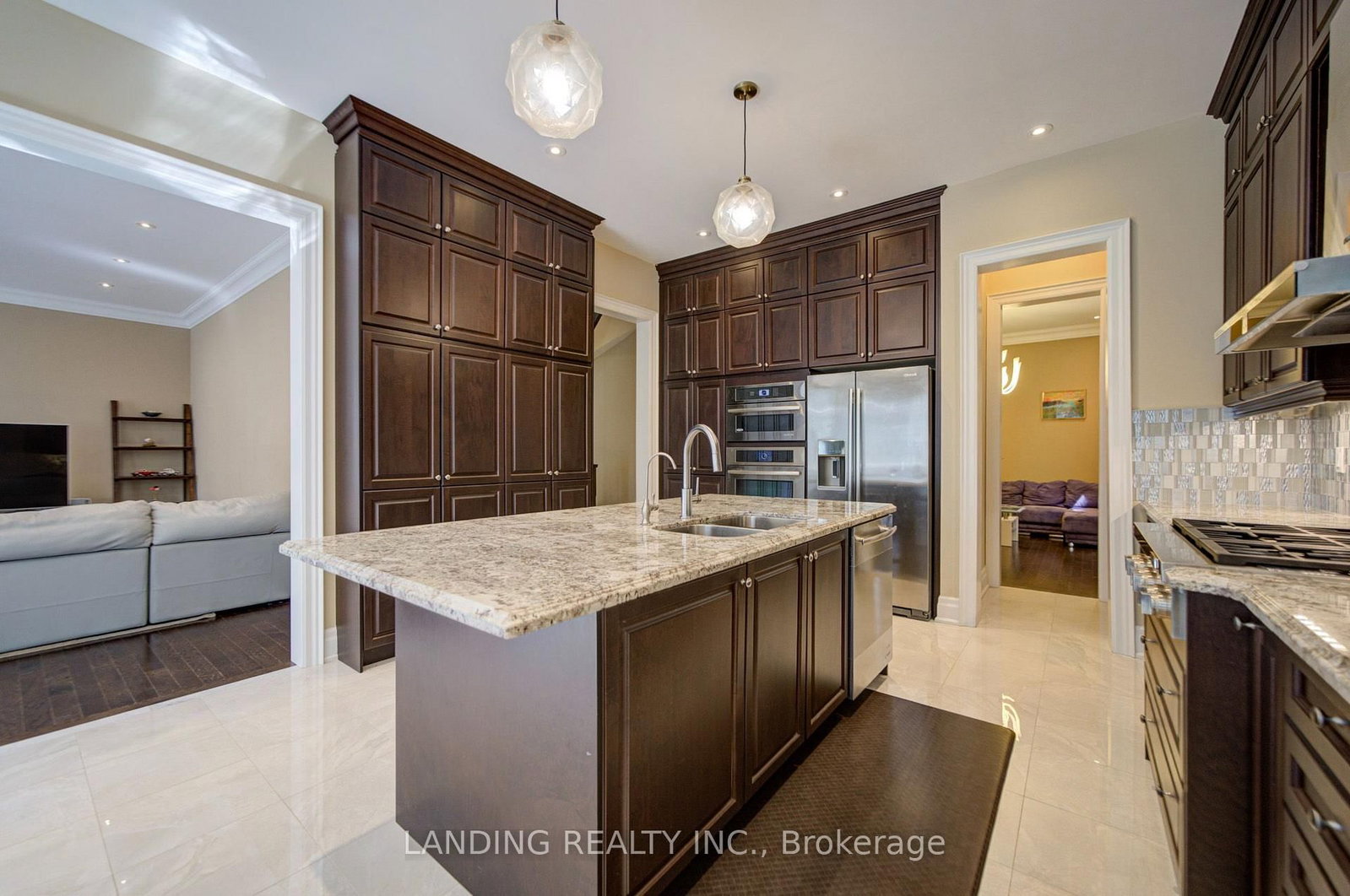 57 Strawbridge Farm Drive • Aurora, ON photo 17
