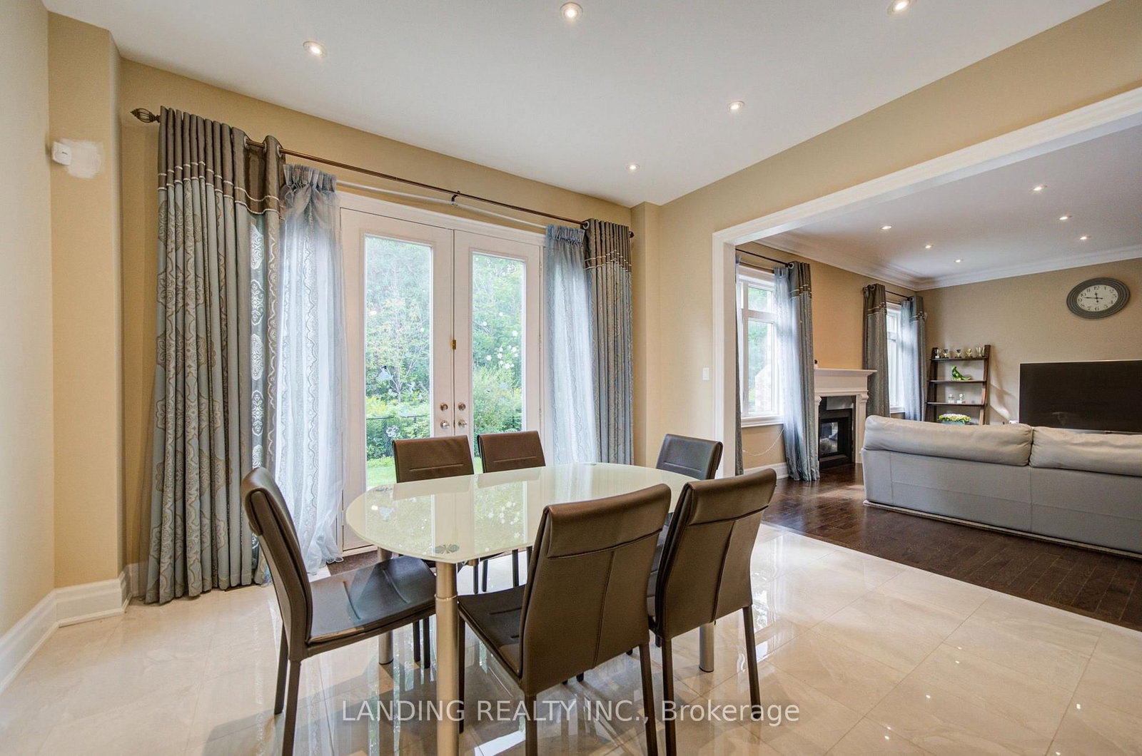 57 Strawbridge Farm Drive • Aurora, ON photo 21