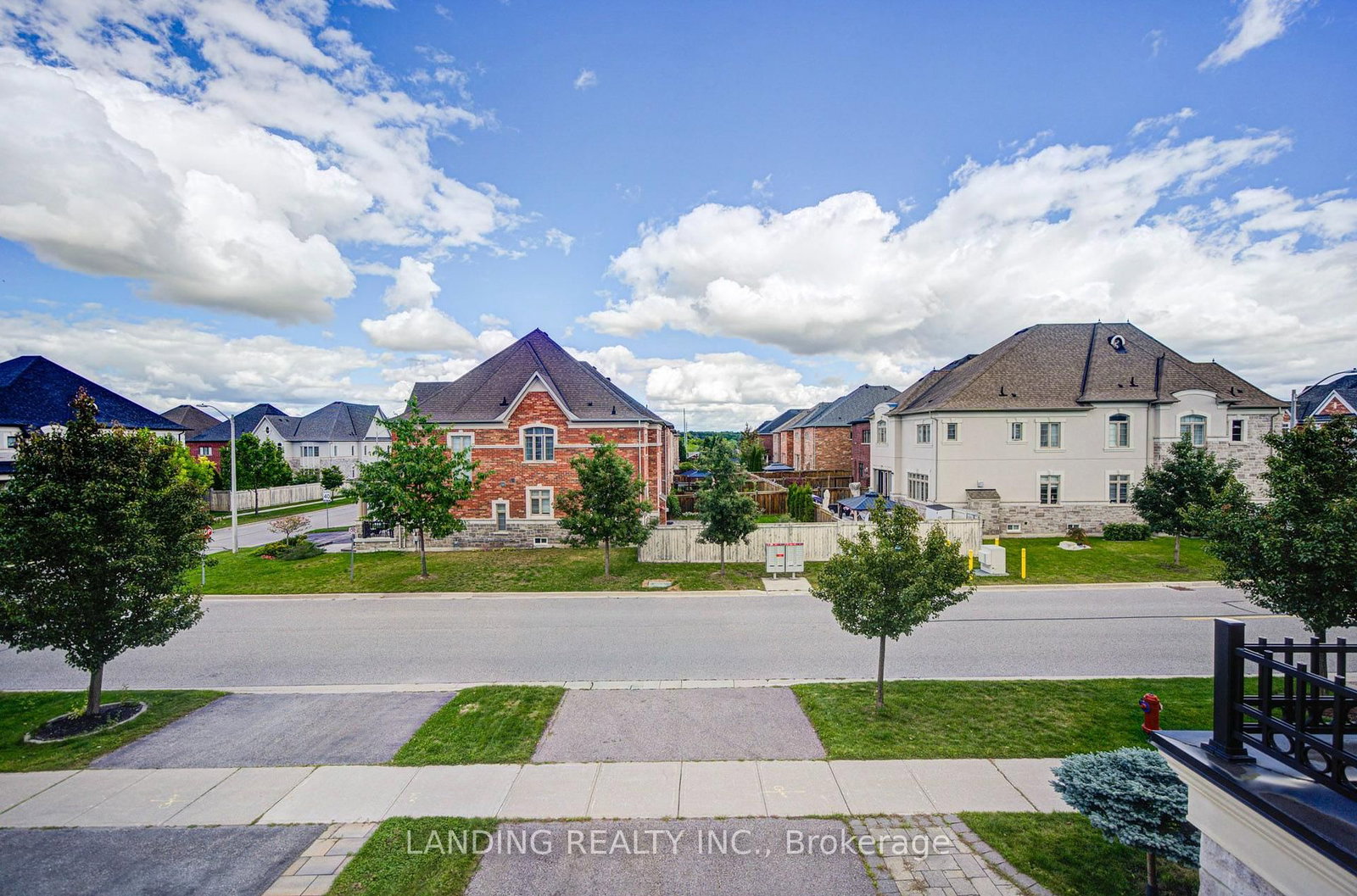 57 Strawbridge Farm Drive • Aurora, ON photo 35