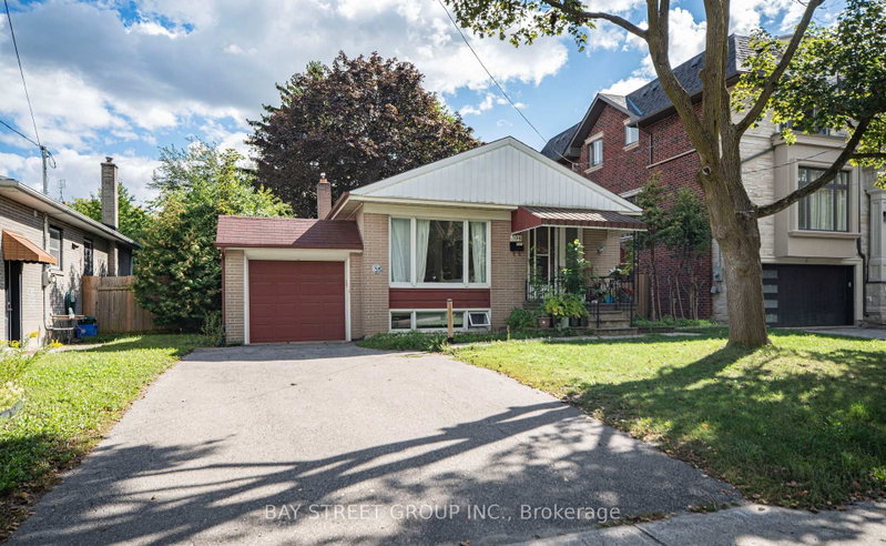 Lower - 394 Centre Street E