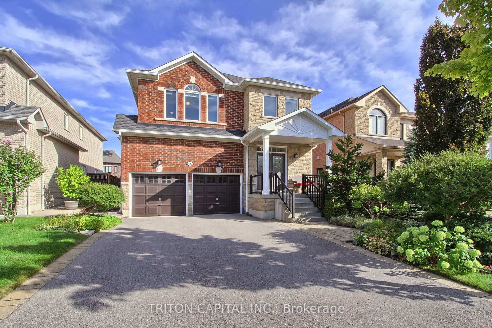 96 Timber Valley Avenue • Richmond Hill, ON photo 3