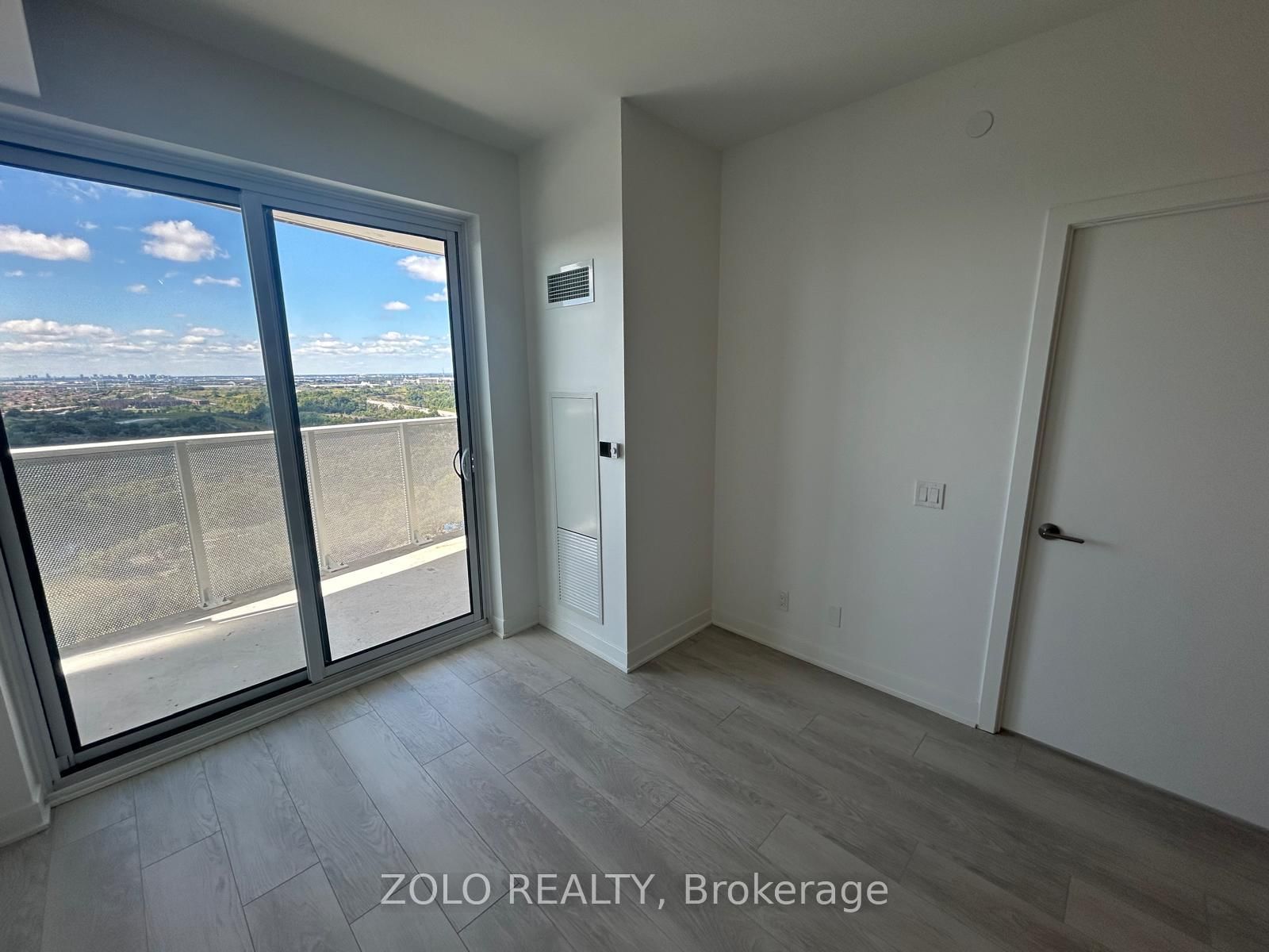 2115-6 Flavelle Tr, Vaughan, view 11
