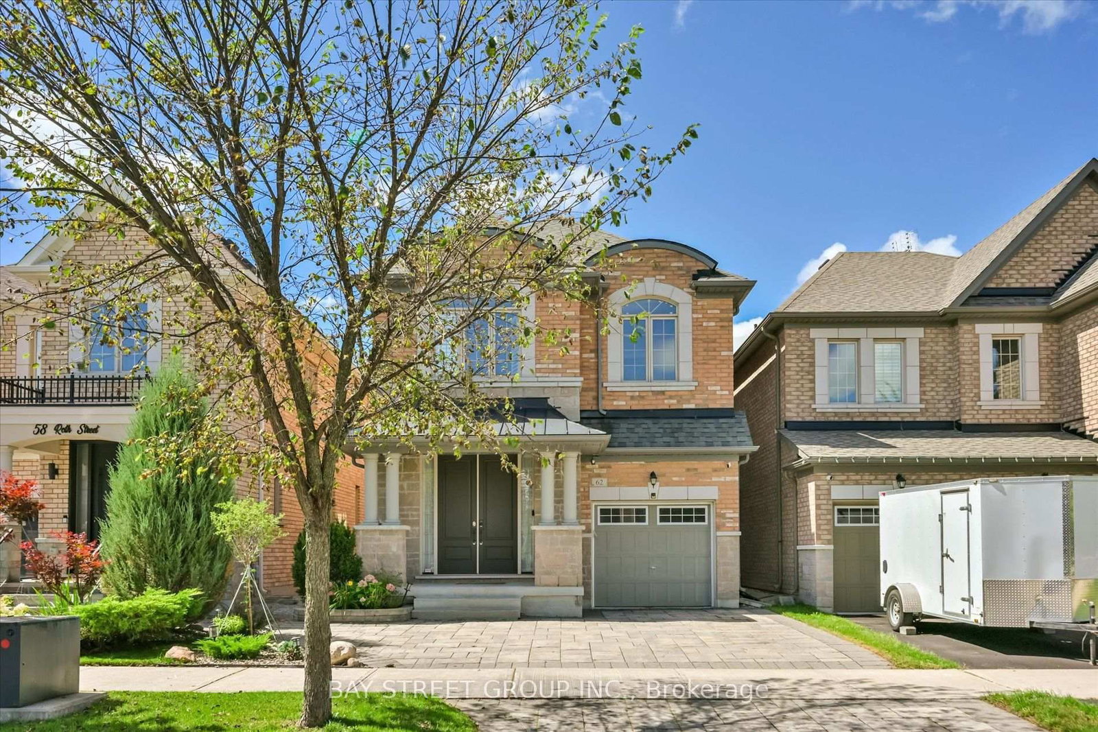 62 Roth Street • Aurora, ON photo 1