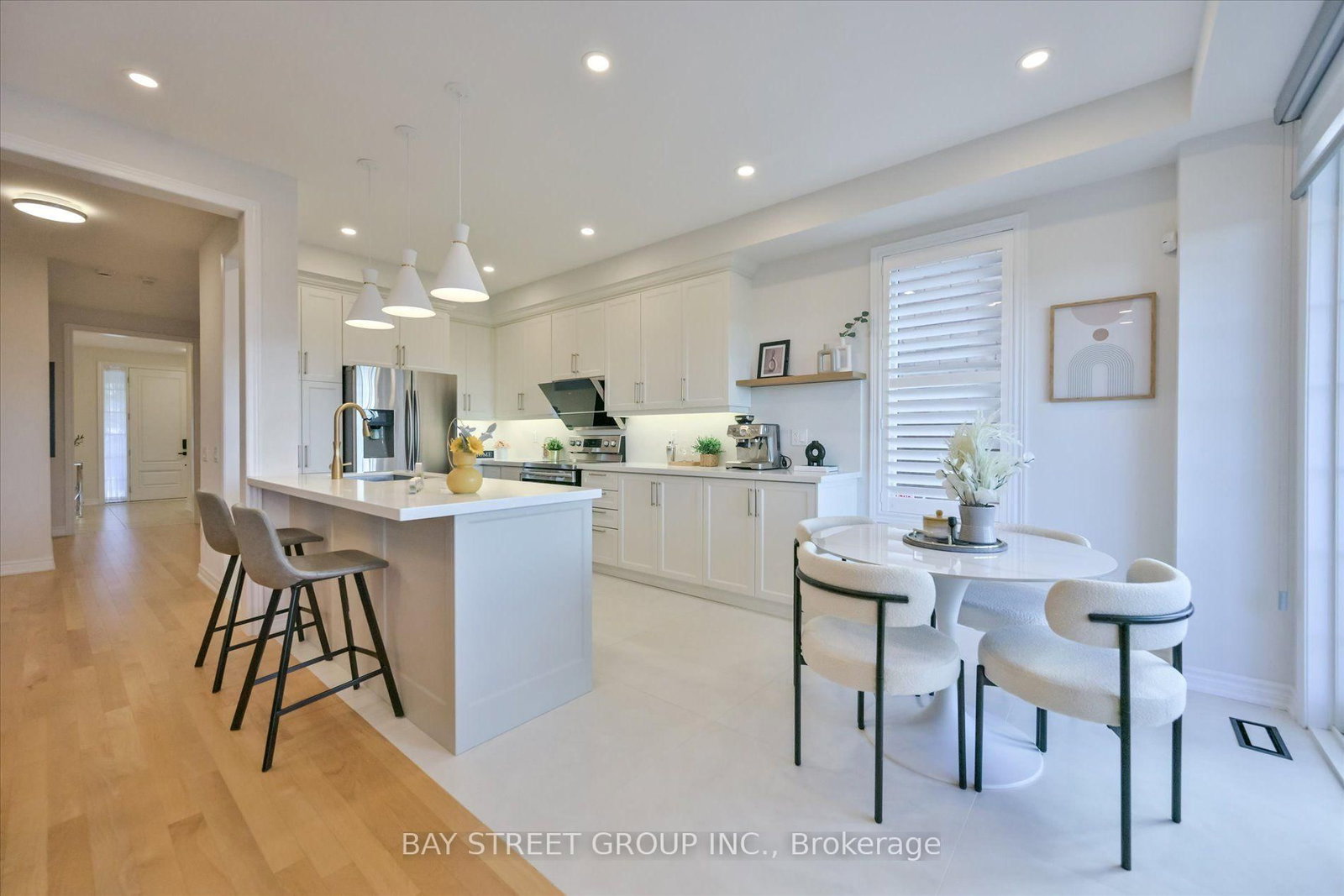 62 Roth Street • Aurora, ON photo 16