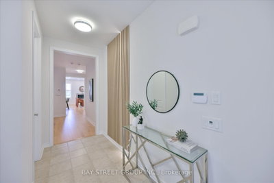 62 Roth Street • Aurora, ON photo 3