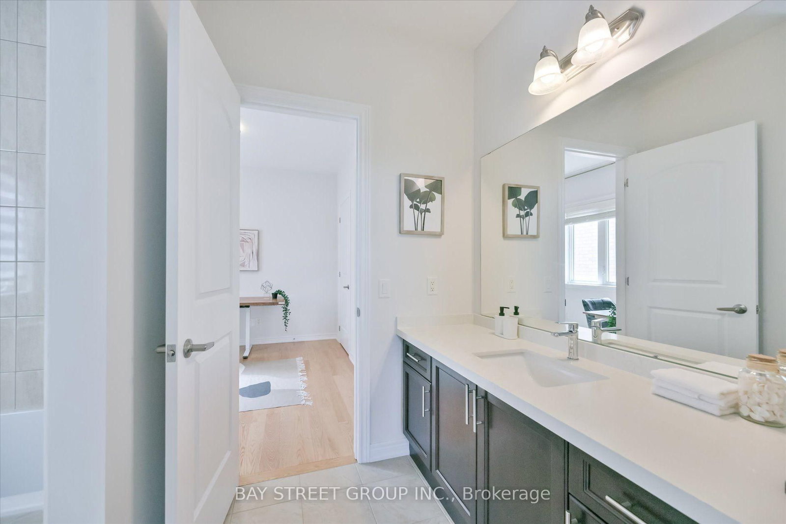 62 Roth Street • Aurora, ON photo 32