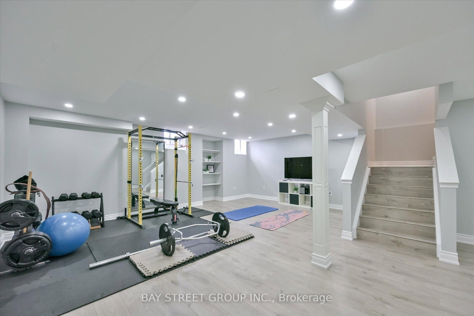 62 Roth Street • Aurora, ON photo 36