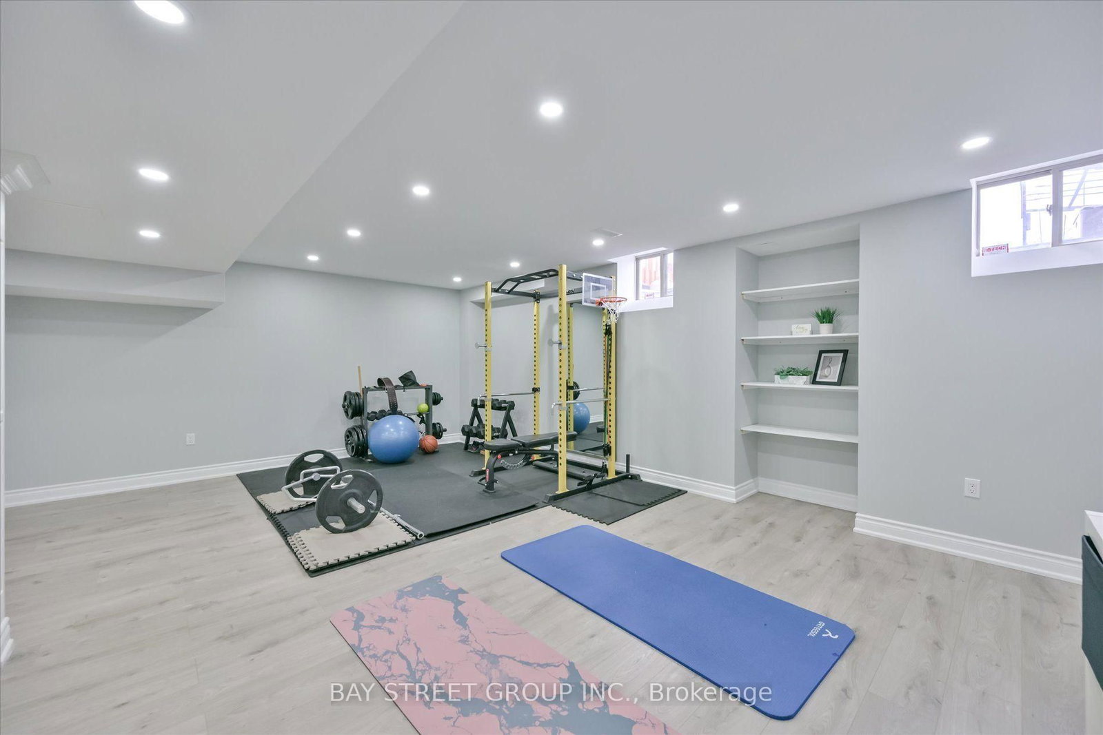 62 Roth Street • Aurora, ON photo 38