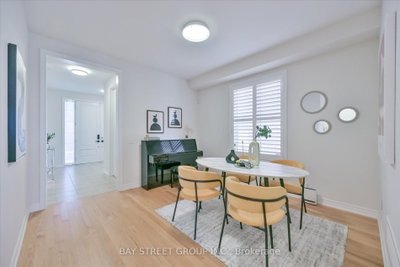62 Roth Street • Aurora, ON photo 8