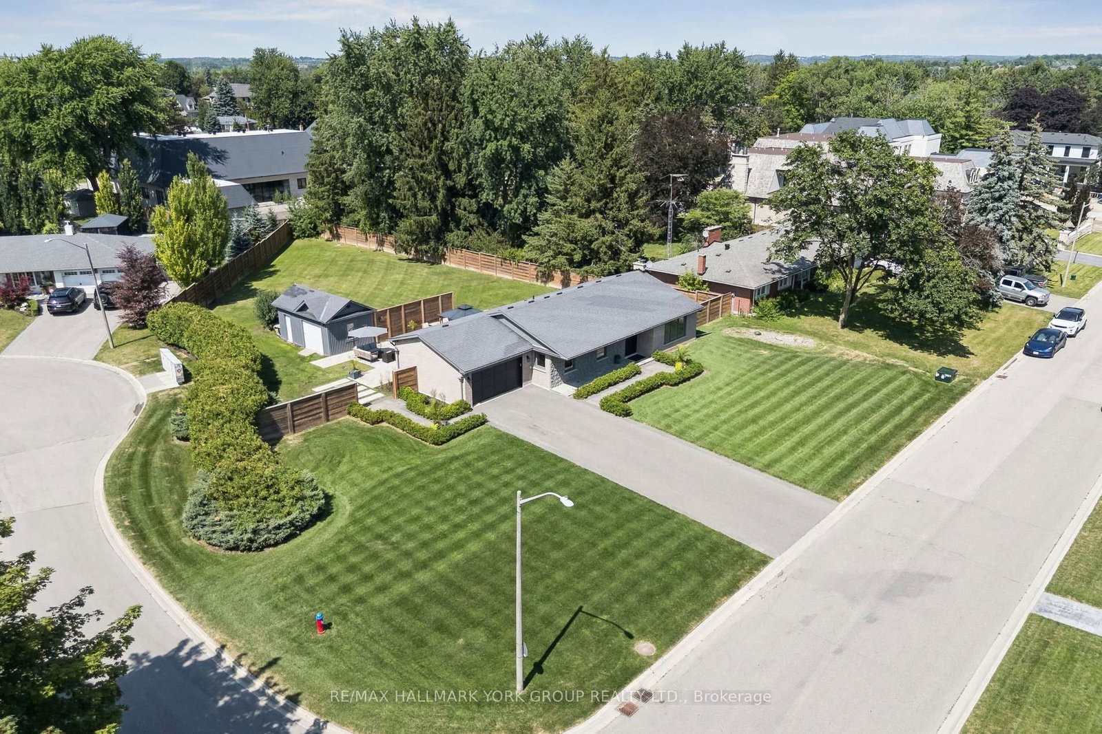 256 Banner Lane • King, ON photo 3