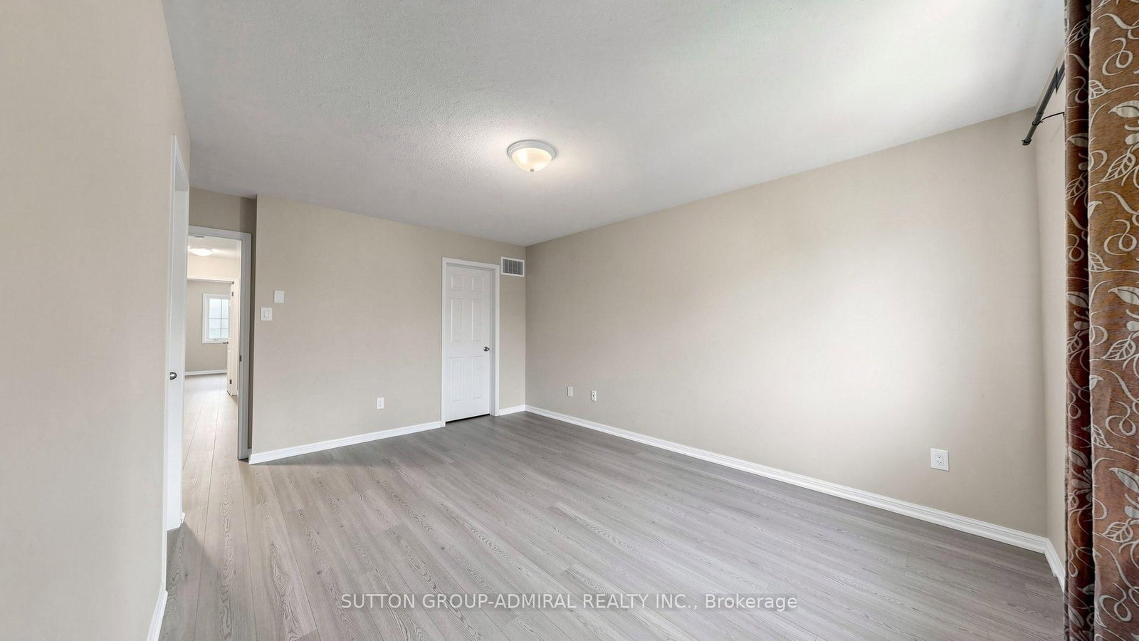 46 EDWIN PEARSON Street • Aurora, ON photo 21
