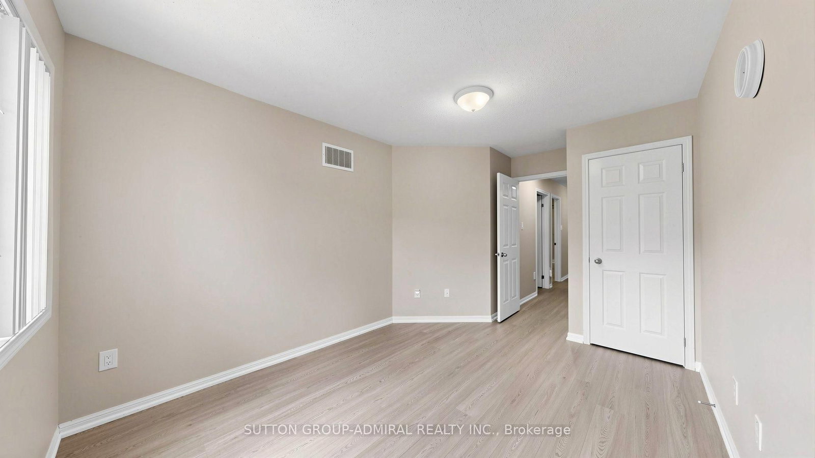 46 EDWIN PEARSON Street • Aurora, ON photo 27