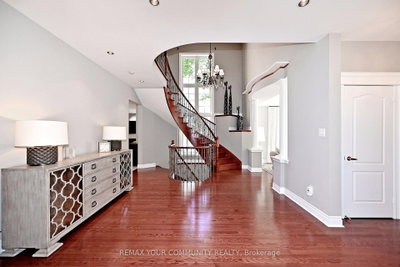 2 Winterberry Drive • Markham, ON photo 6