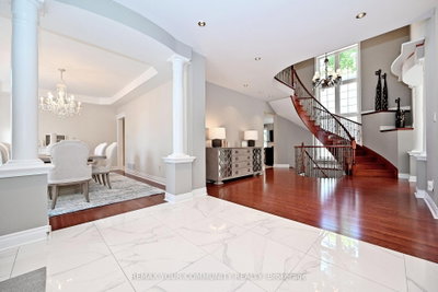 2 Winterberry Drive • Markham, ON photo 8
