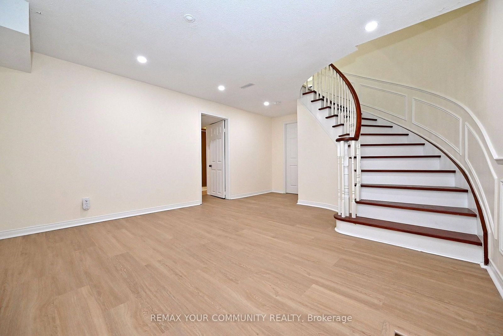 88 Cambridge Crescent • Richmond Hill, ON photo 39