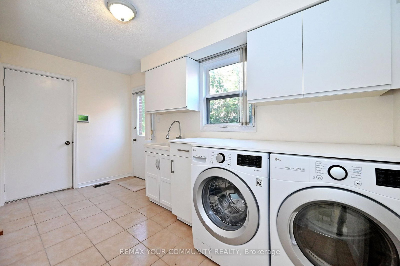 88 Cambridge Crescent • Richmond Hill, ON photo 45