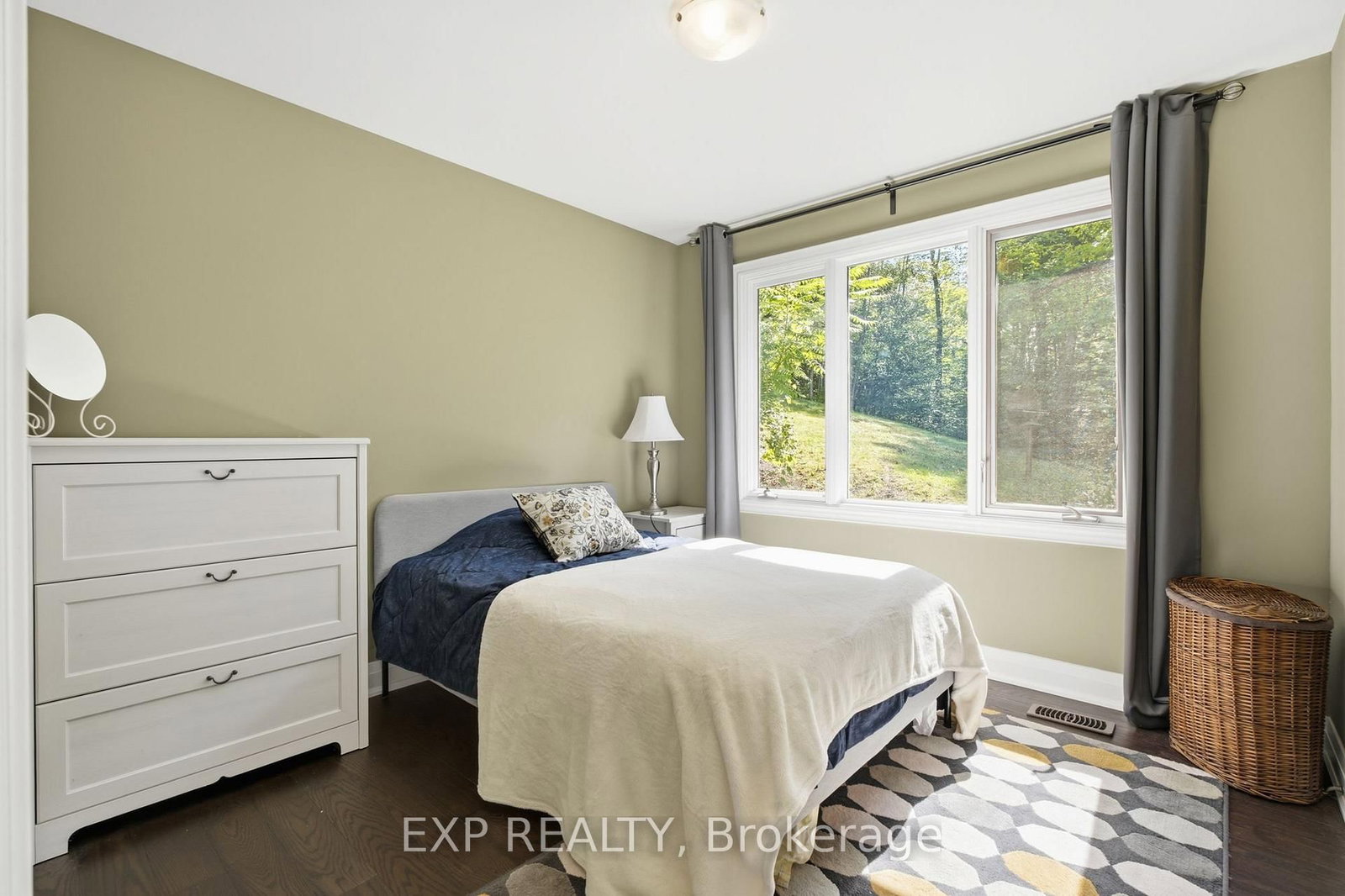 1785 Davis Drive W • King, ON photo 15