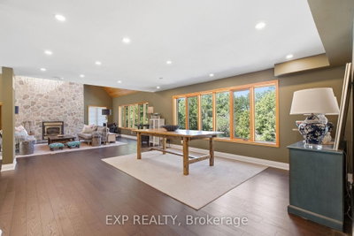 1785 Davis Drive W • King, ON photo 8