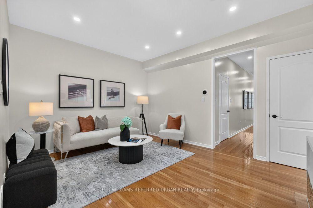 571 Reeves Way Boulevard • Whitchurch-Stouffville, ON photo 8