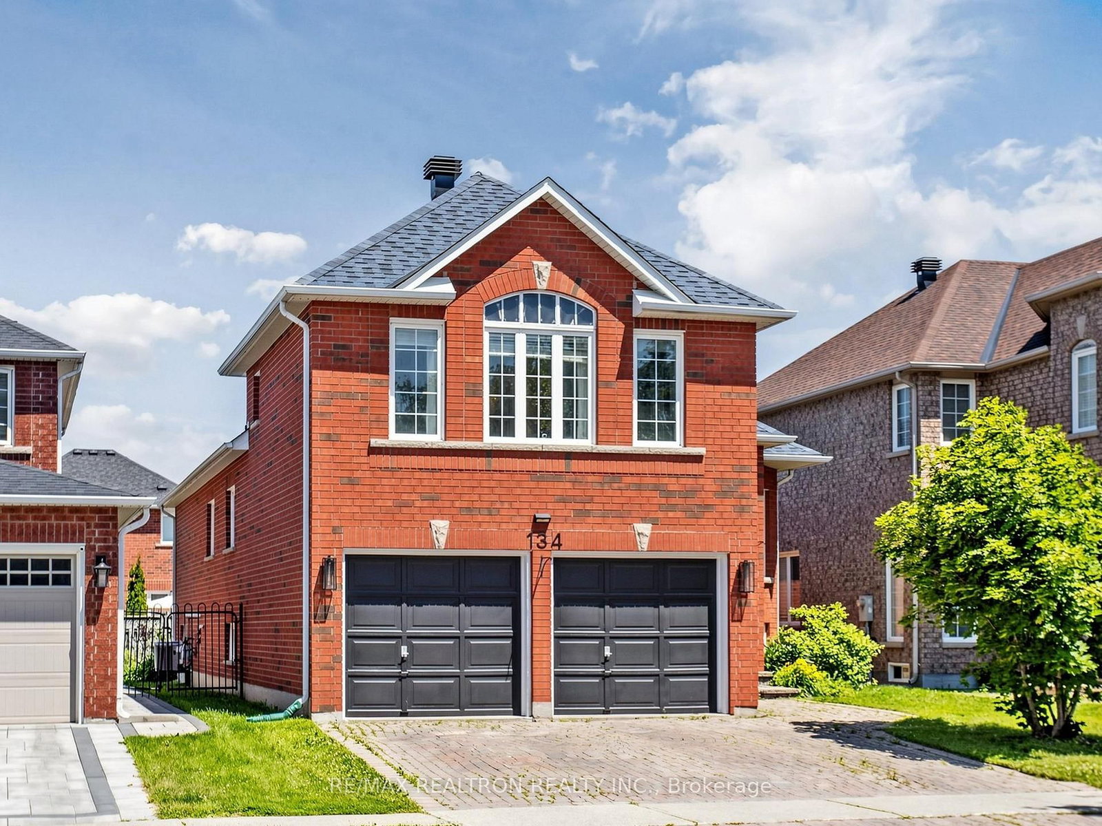 134 Humberland Drive • Richmond Hill, ON photo 2