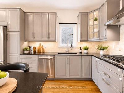134 Humberland Drive • Richmond Hill, ON photo 9