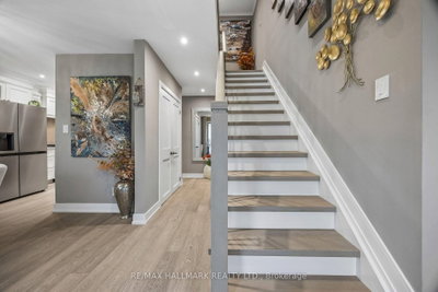 69 Nisbet Drive • Aurora, ON photo 4
