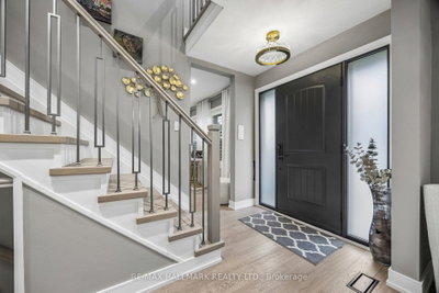 69 Nisbet Drive • Aurora, ON photo 5