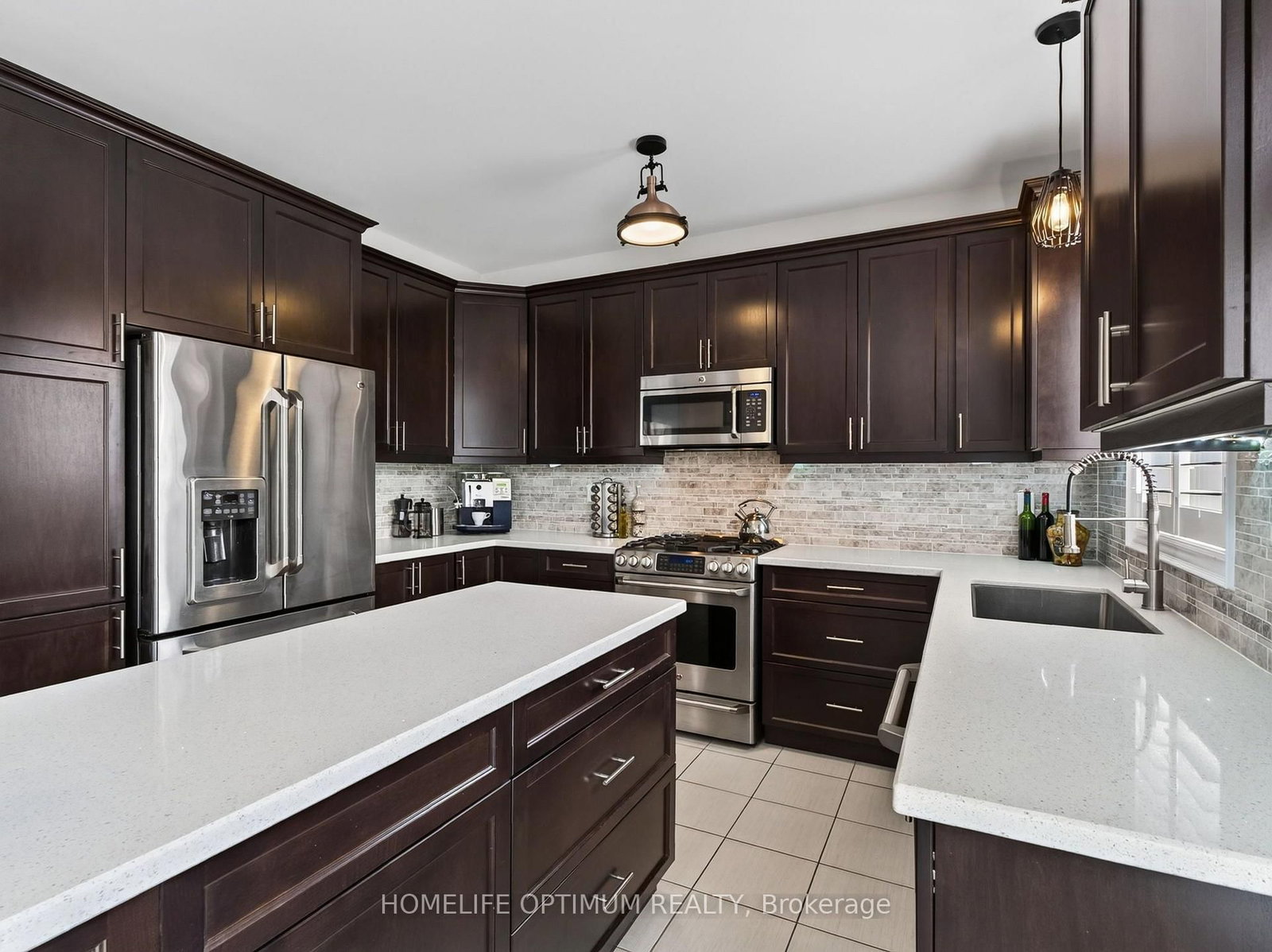 83 Strachan Trail • New Tecumseth, ON photo 11