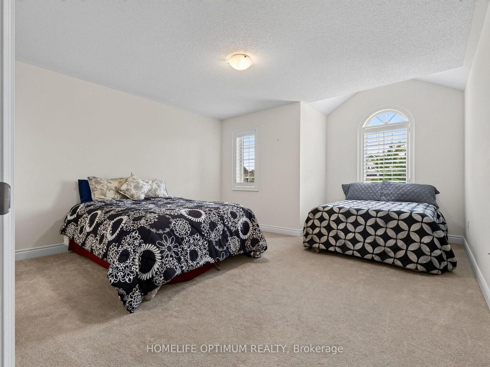 83 Strachan Trail • New Tecumseth, ON photo 24