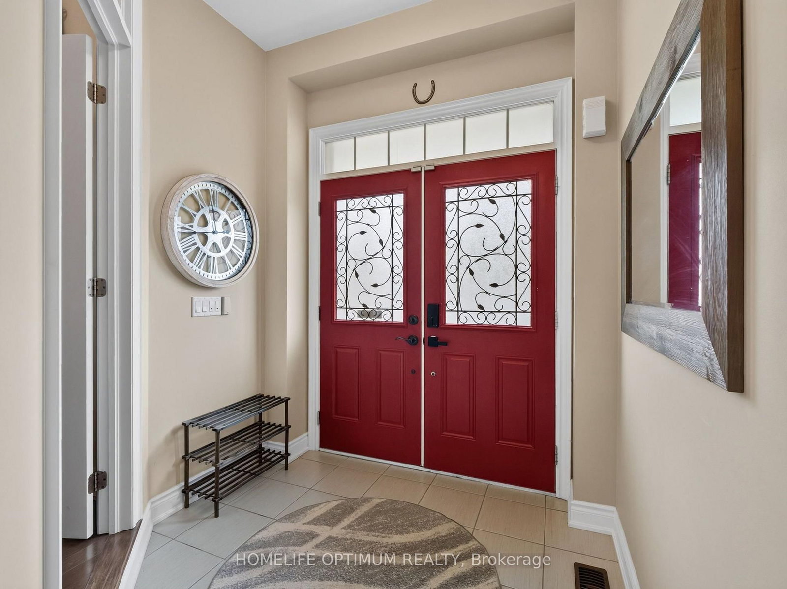 83 Strachan Trail • New Tecumseth, ON photo 4