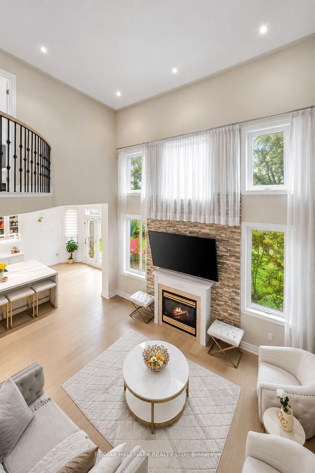 101 Ravine Edge Drive • Richmond Hill, ON photo 10