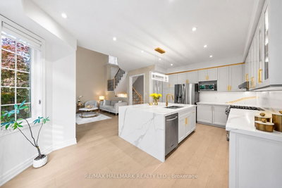 101 Ravine Edge Drive • Richmond Hill, ON photo 9