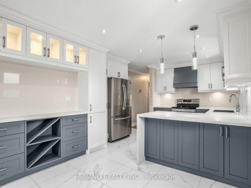 Main - 383 Britannia Avenue