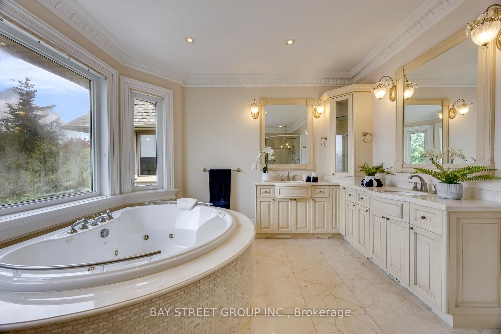 56 Winchester Lane • Richmond Hill, ON photo 29