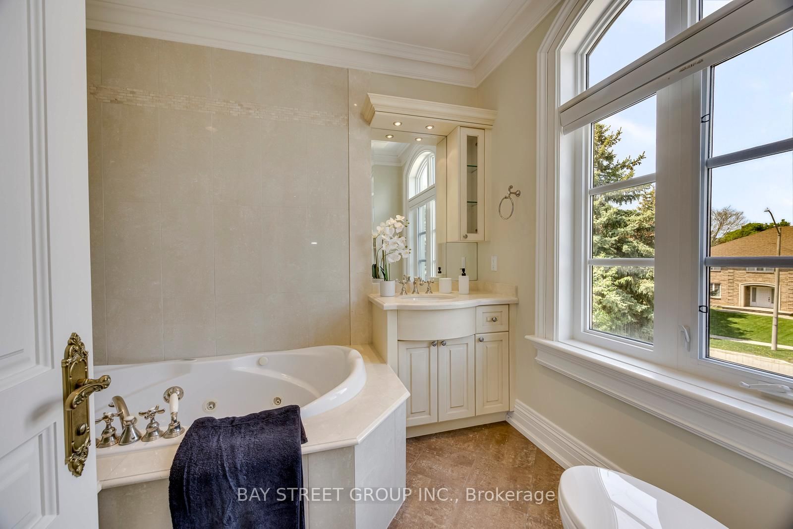 56 Winchester Lane • Richmond Hill, ON photo 34