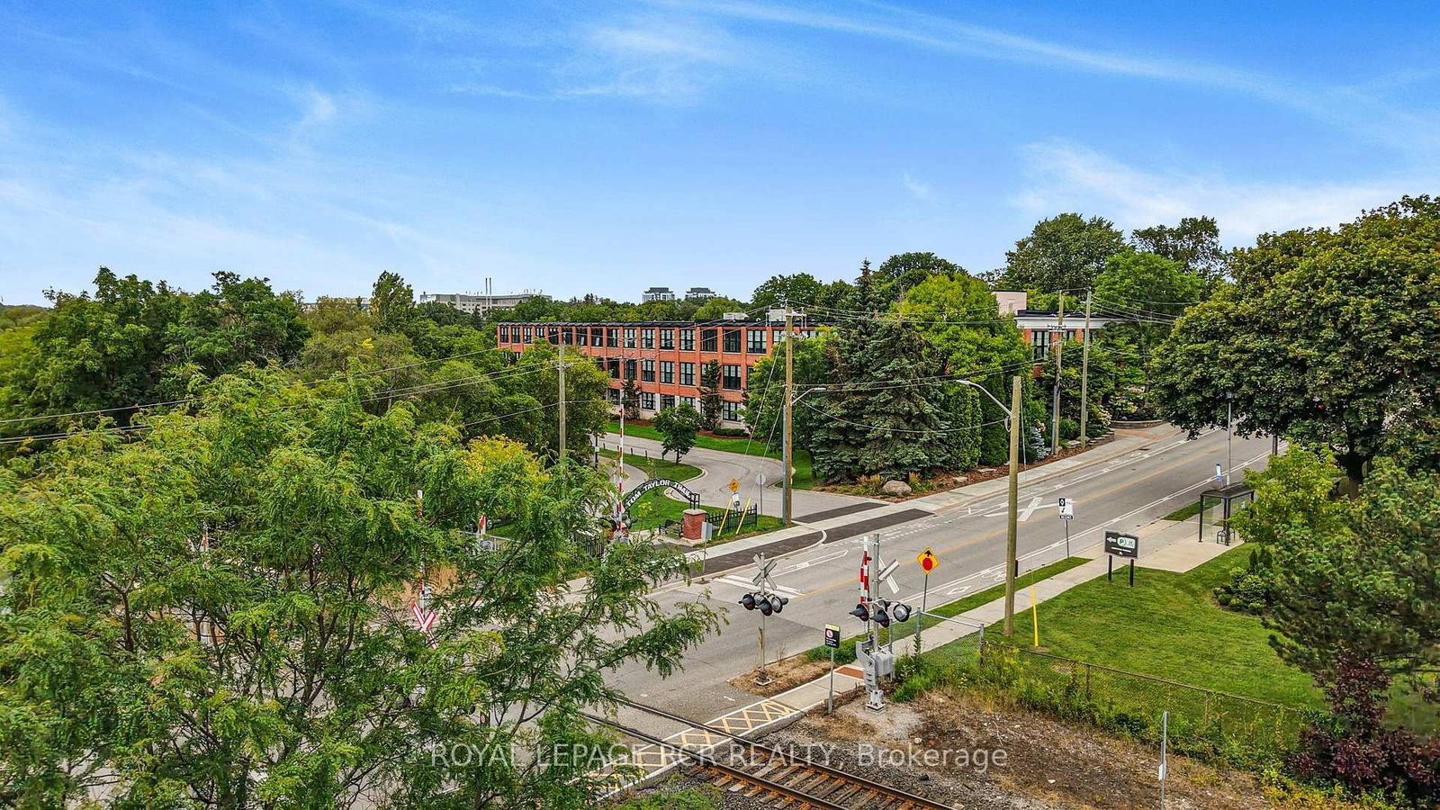 543 Timothy Street • #207 • Newmarket, ON photo 18