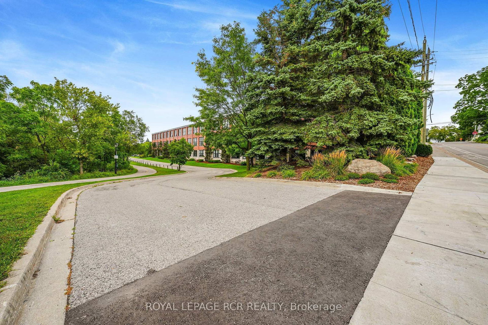543 Timothy Street • #207 • Newmarket, ON photo 39