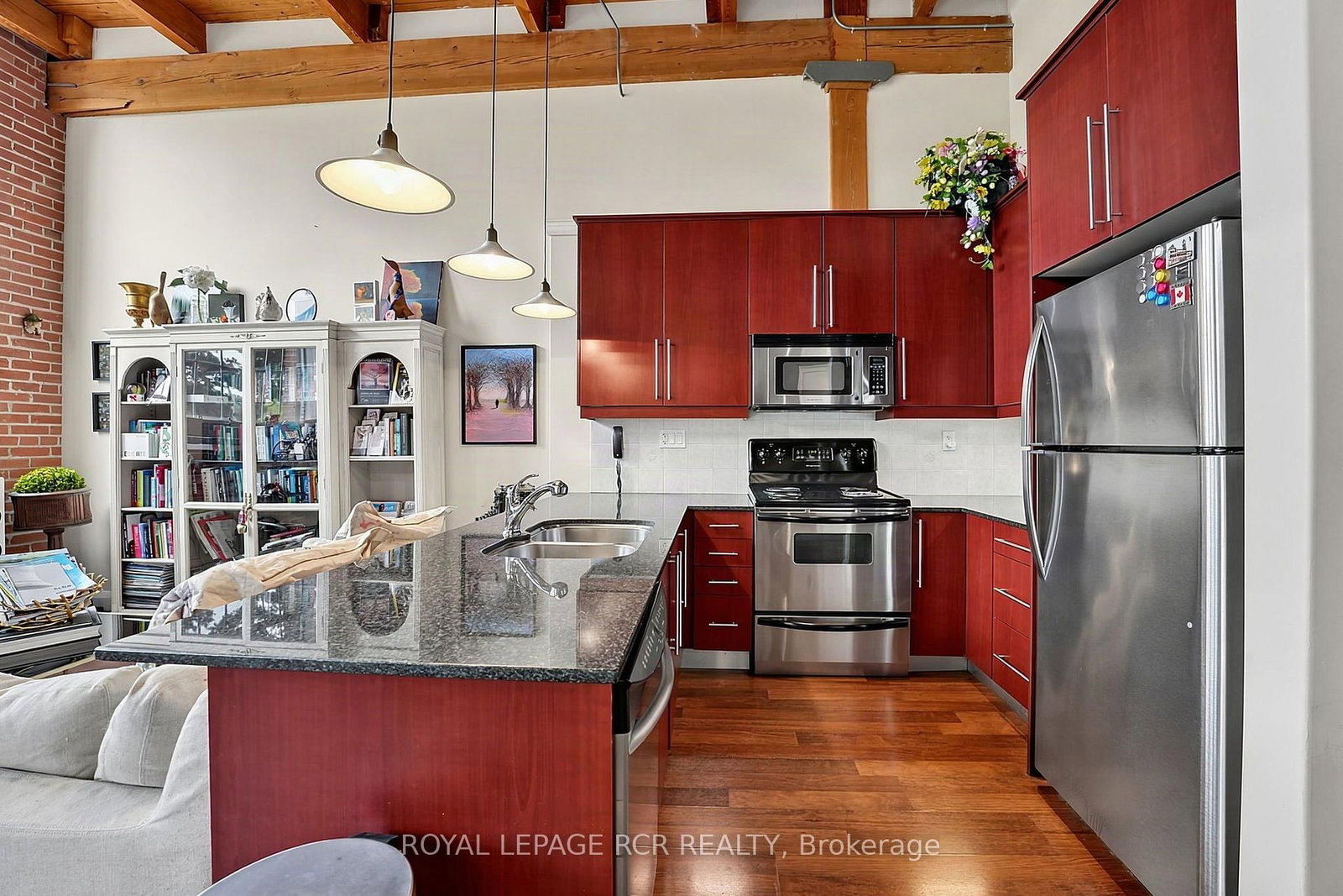543 Timothy Street • #207 • Newmarket, ON photo 6