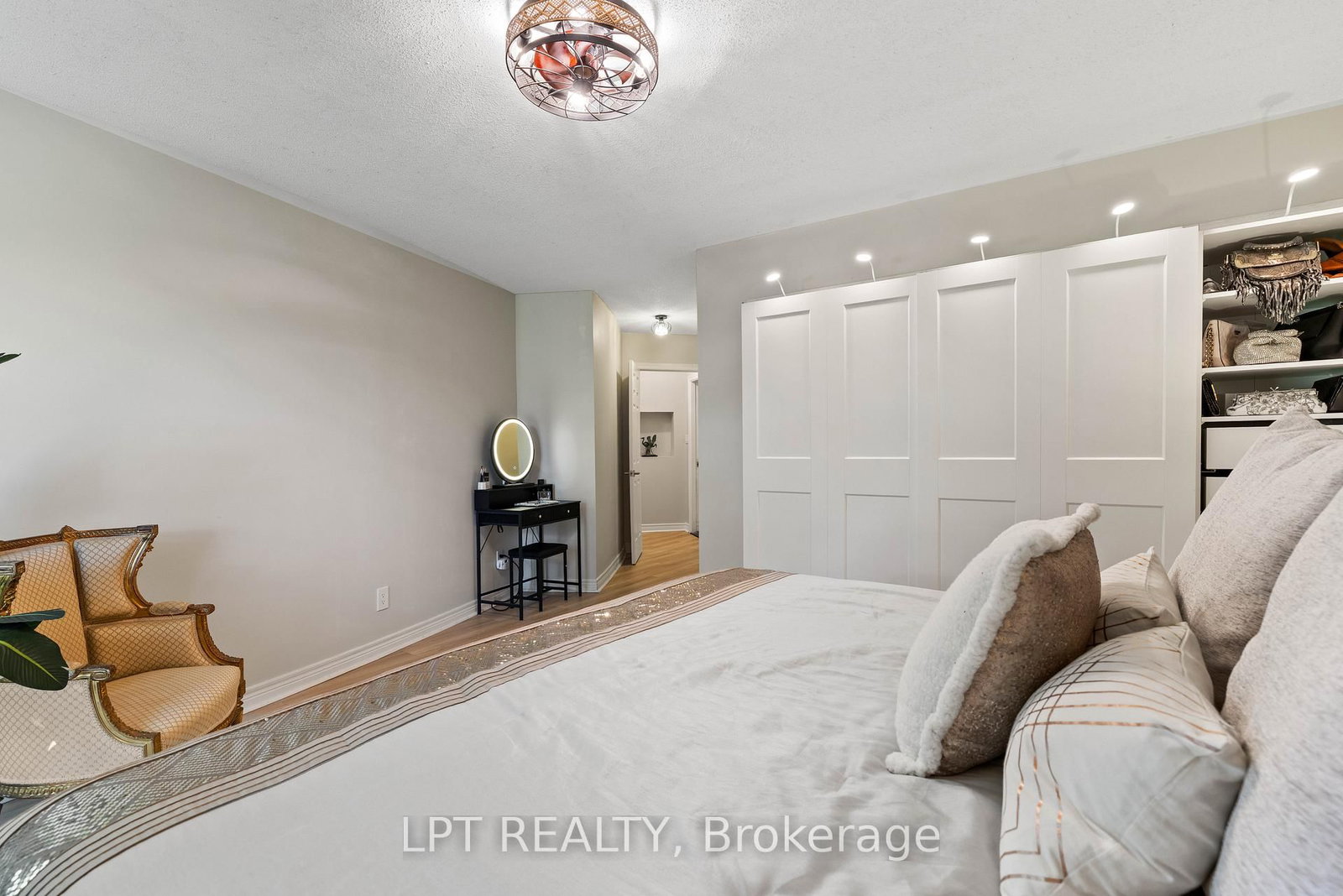 204 The Queensway S • Georgina, ON photo 20