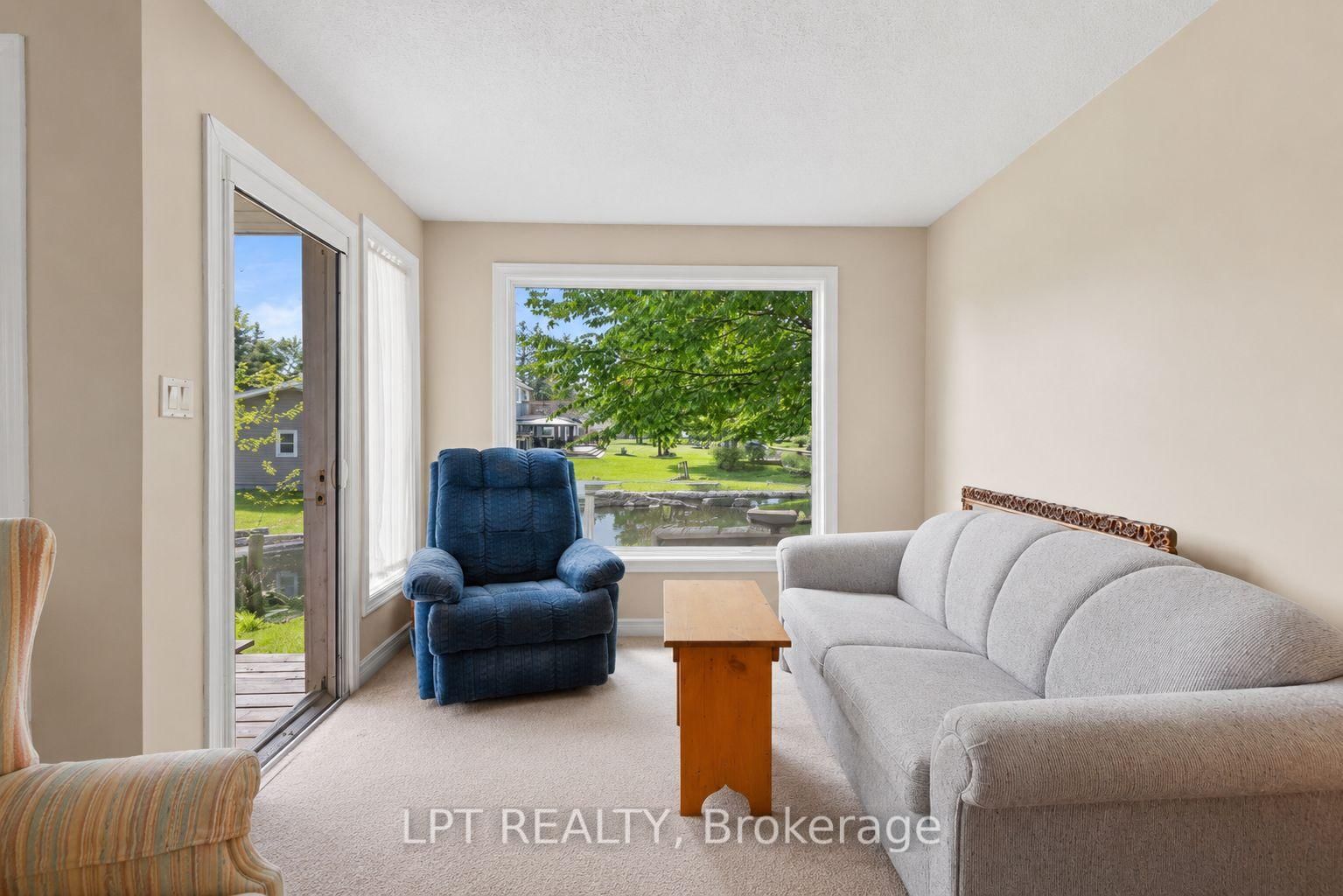 204 The Queensway S • Georgina, ON photo 36