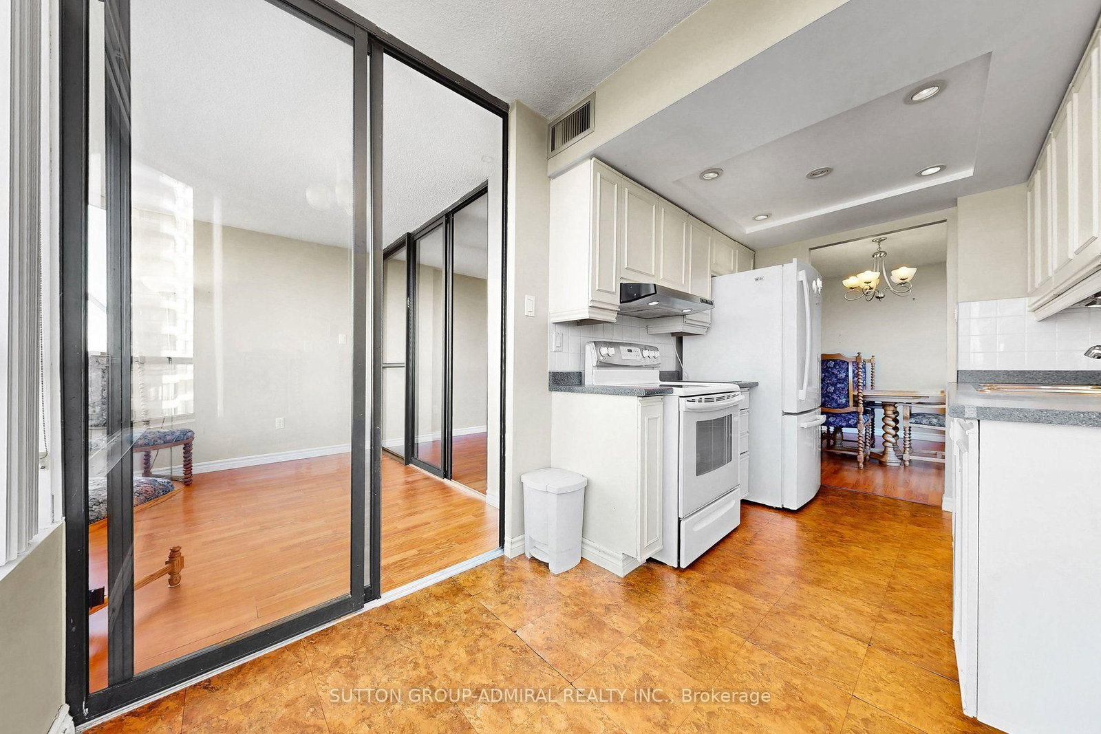 7460 Bathurst Street • #711 • Vaughan, ON photo 13