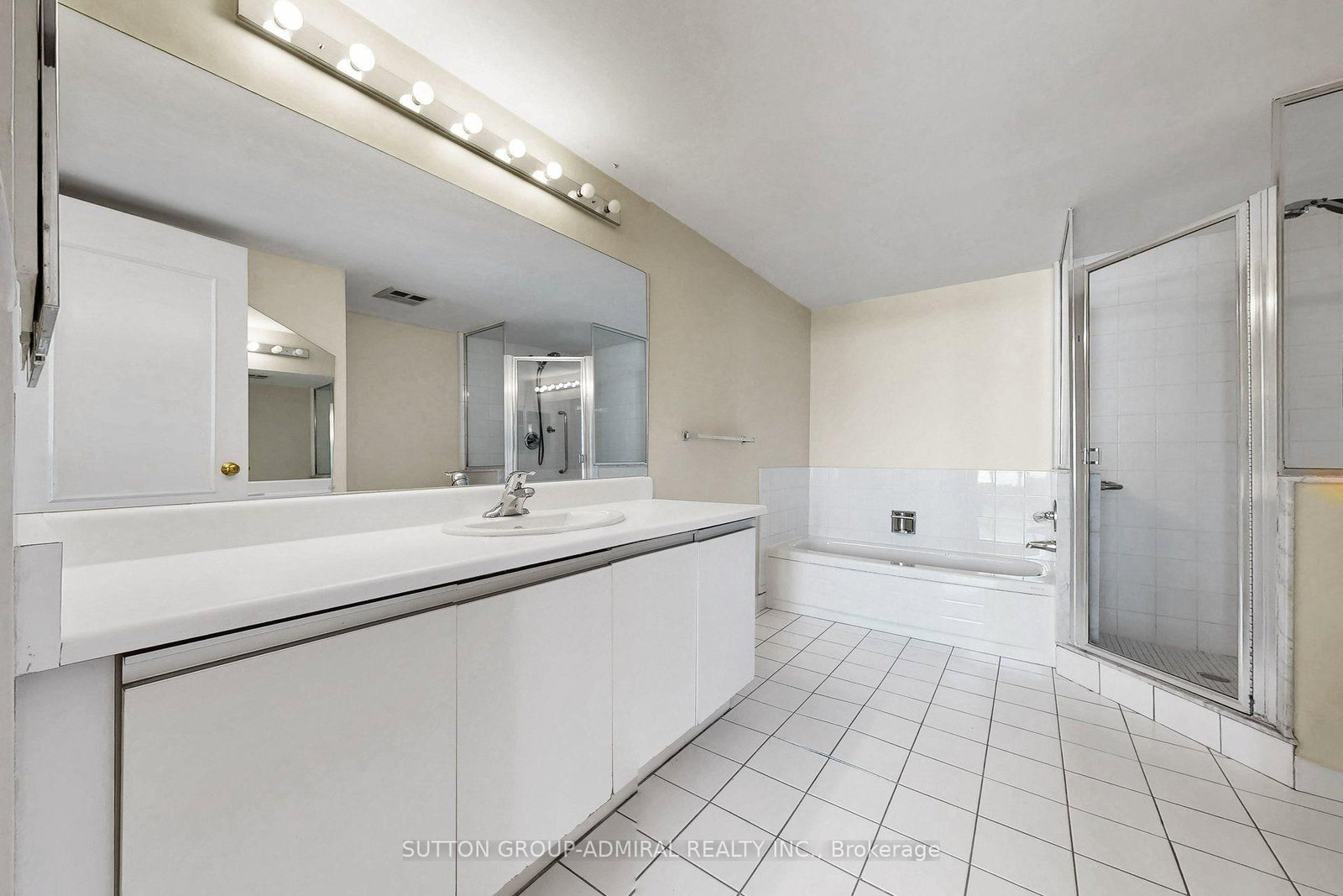 7460 Bathurst Street • #711 • Vaughan, ON photo 25