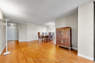 7460 Bathurst Street • #711 • Vaughan, ON photo 6
