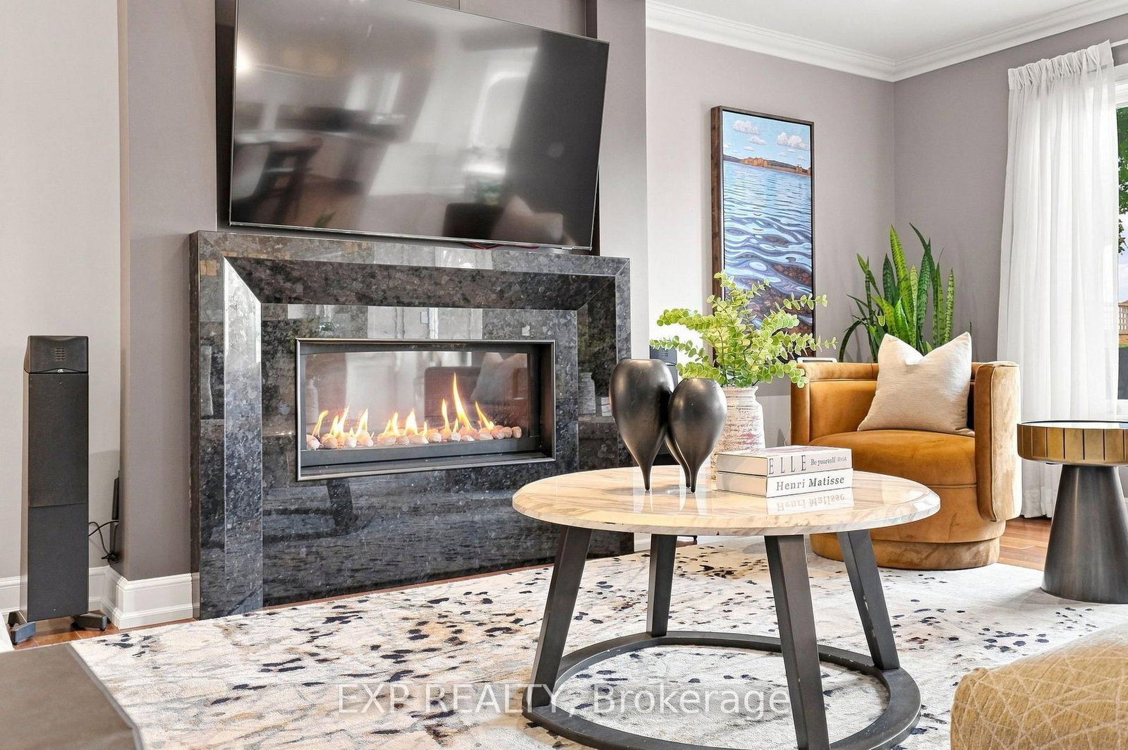 655 Culler Mews • Newmarket, ON photo 13
