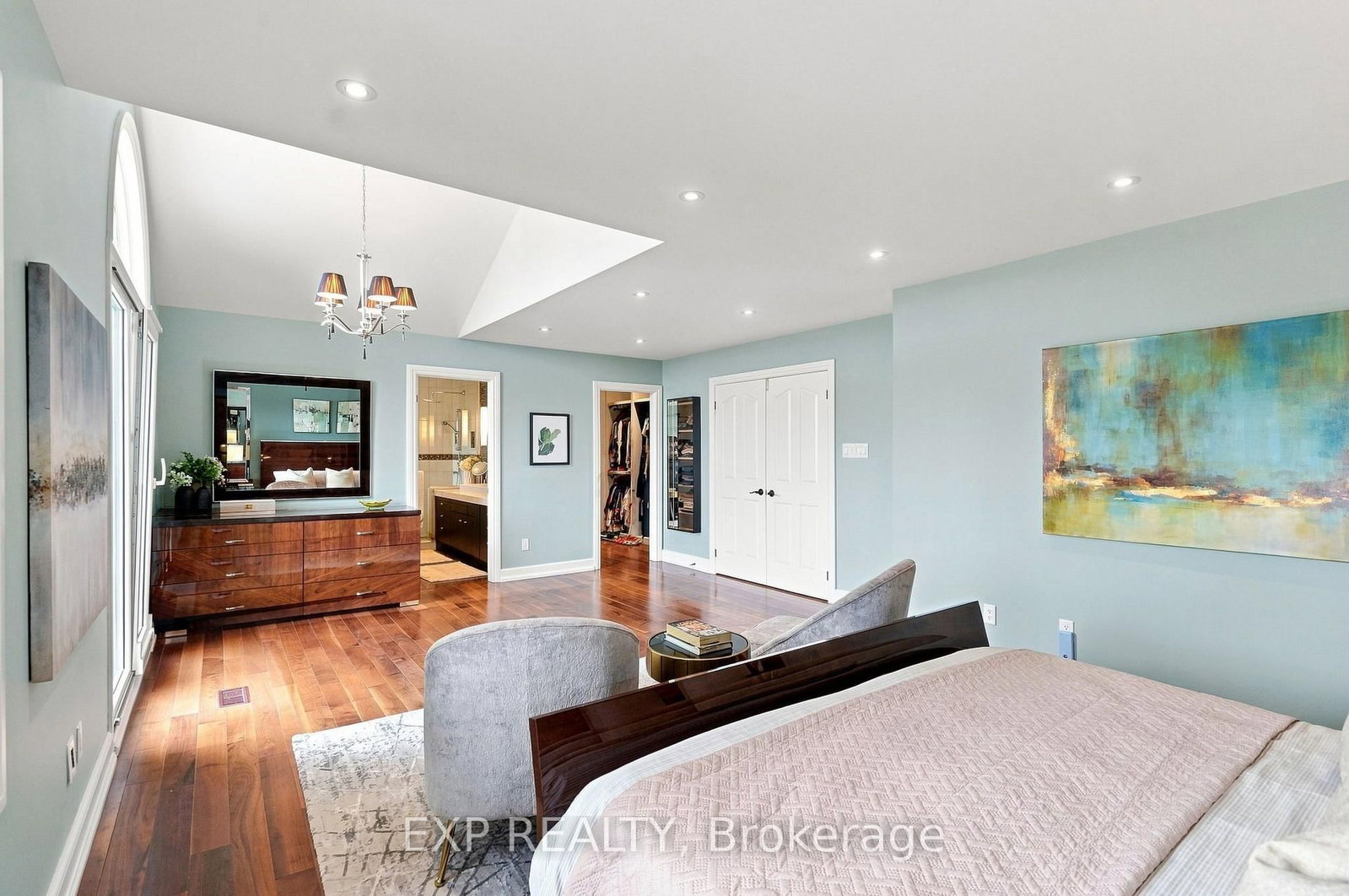655 Culler Mews • Newmarket, ON photo 26