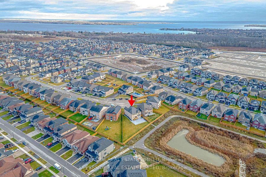 1727 Corsal Court • Innisfil, ON photo 6