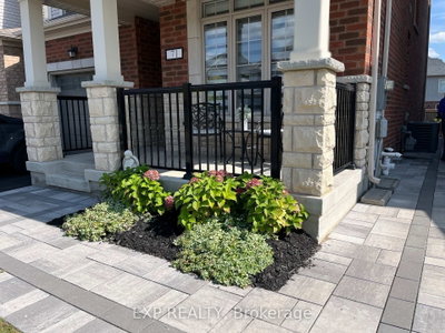 71 Donnan Drive • New Tecumseth, ON photo 2
