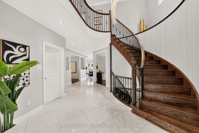 23 Lady Karen Crescent